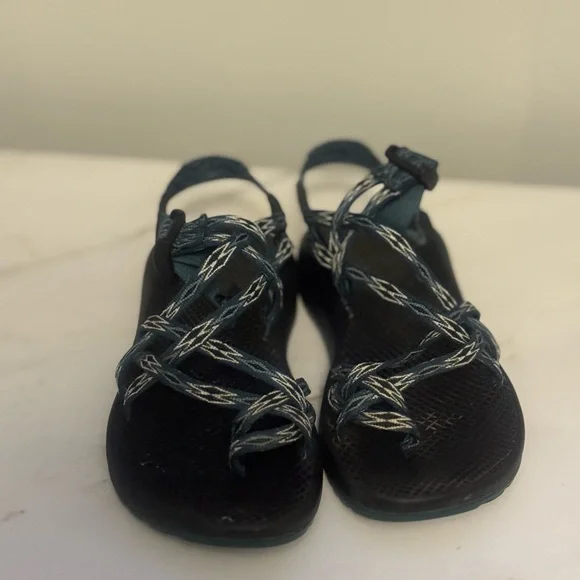 Chaco Women's Black and Gray Sandals 8 - Picture 11 of 11